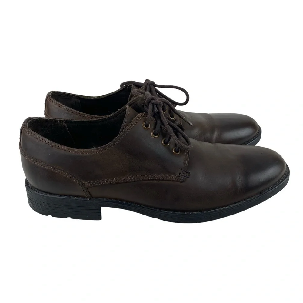 Men’s Clarks Oxfords Shoes Size 10 Brown Leather Upper Lace Up Casual or Dress